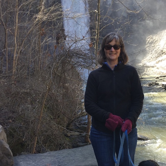 Meet your Posher, Barbie - Picture 1 of 1